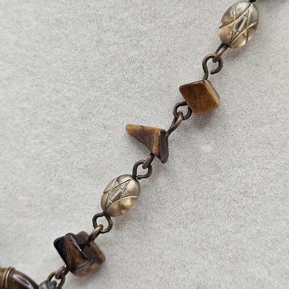 VINTAGE Avon KR Tiger's Eye Medallion Beaded Lariat Necklace - Picture 4 of 6